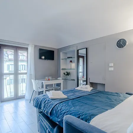 Magenta 5 * Turín