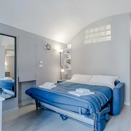 Magenta 5 * Τορίνο